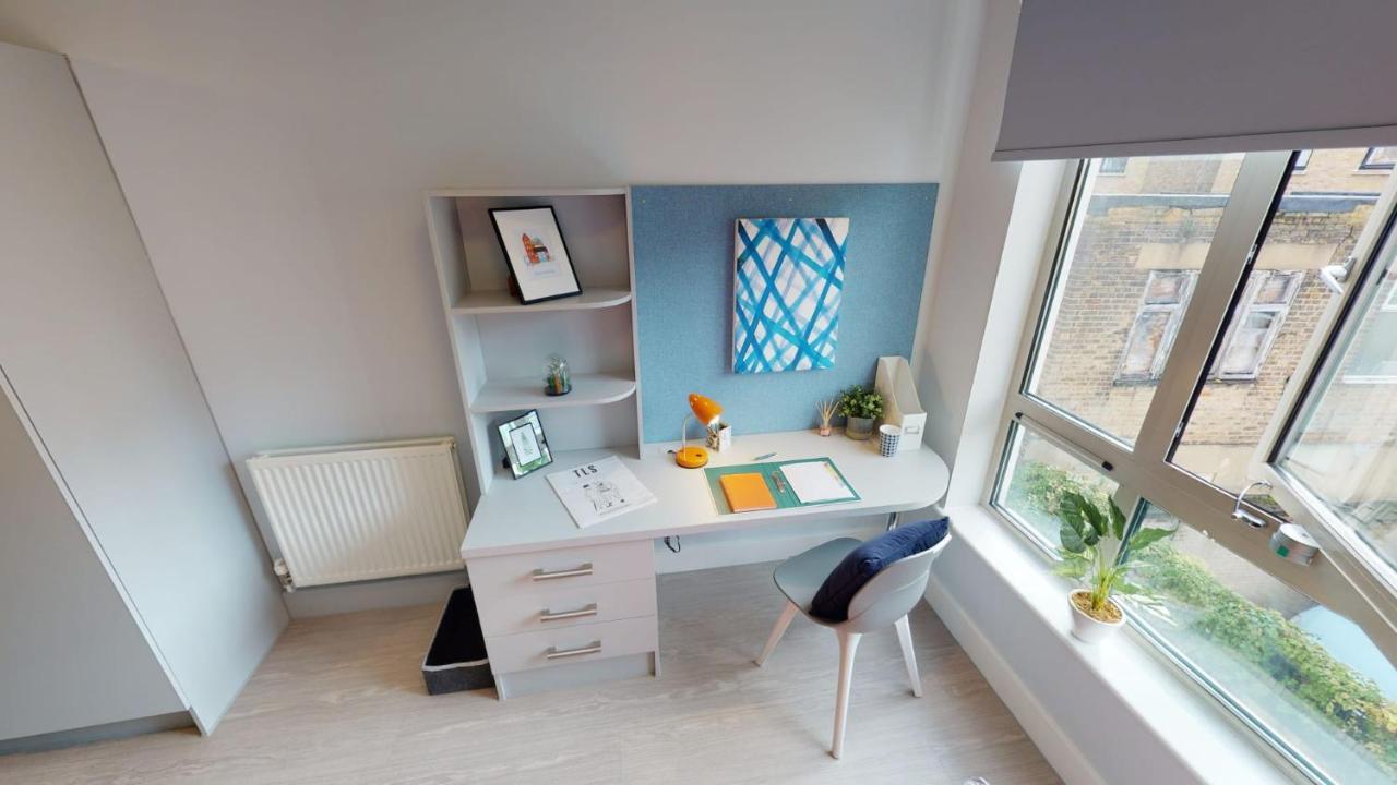 For Students Only Contemporary Studios At Iq Hoxton In 런던 외부 사진